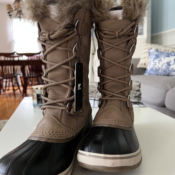 Sorel Women's Joan of Arctic - Picture 2 of 6